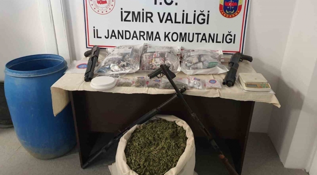 jandarmadan uyuşturucu baskını, 2 gözaltı