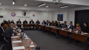 ALİAĞA, BERGAMA VE MENEMEN TİCARET ODALARI BİR ARAYA GELDİ