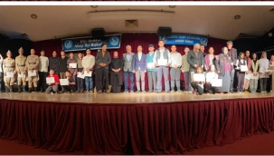  Aliağa'da Çanakkale Zaferi'nin 109. Yıldönümü Tiyatro Oyunuyla Kutlandı