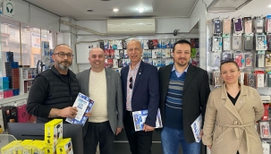 Aliağa'da Memleket Partisi Esnafın Gönlünü Kazanıyor