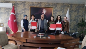 Aliağalı Öğrencilerden Coğrafya Projesine Ödül