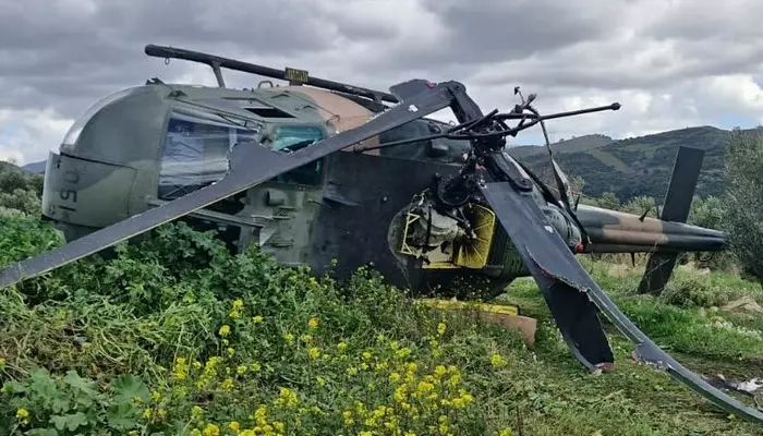 Askeri helikopter zorunlu iniş yaptı