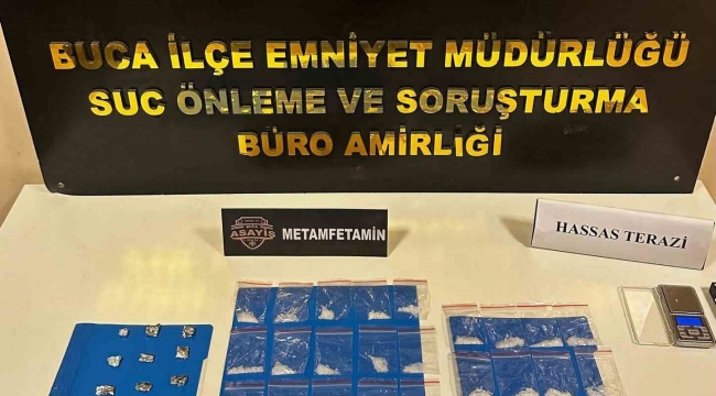 Buca polisinin yakaladığı 2 zehir taciri tutuklandı