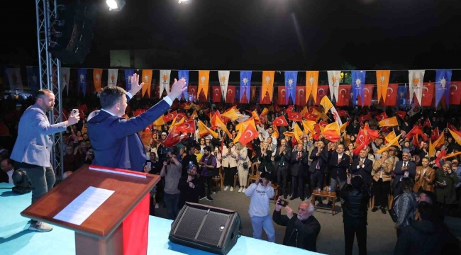 Hamza Dağ: "Bıkmadan, usanmadan heyecanımı tüm İzmir'le paylaşacağım"