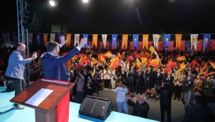 Hamza Dağ: "Bıkmadan, usanmadan heyecanımı tüm İzmir'le paylaşacağım"