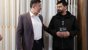 Hamza Dağ'dan Özgür Özel'e: "Seçim yaklaştıkça CHP'nin en kısa süreli genel başkanı olma korkusu var"