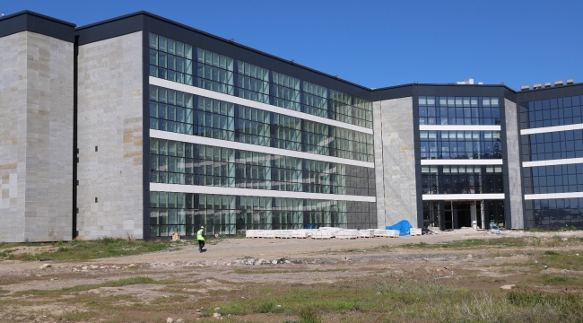 İKÇÜ Diş Hastanesi Temmuz'da Yeni Binasında