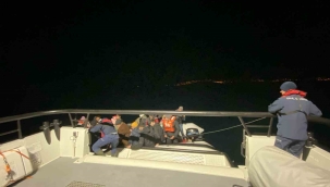 İzmir açıklarındaki 67'si çocuk 145 göçmen karaya çıkartıldı