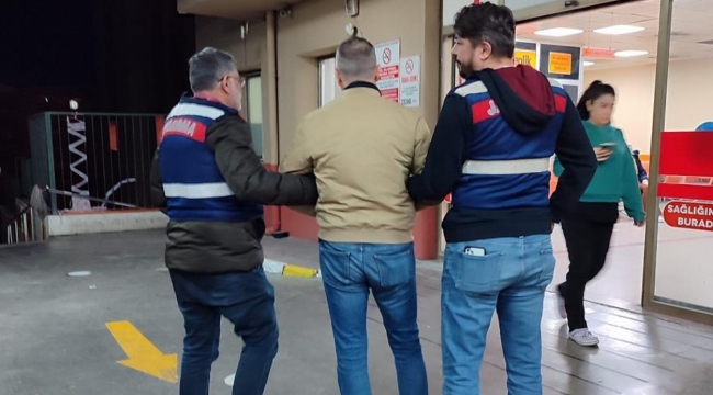 İzmir'de FETÖ Operasyonu: 5 Şüpheli Gözaltında