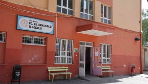 İzmir'de seçim sandıkları kuruluyor