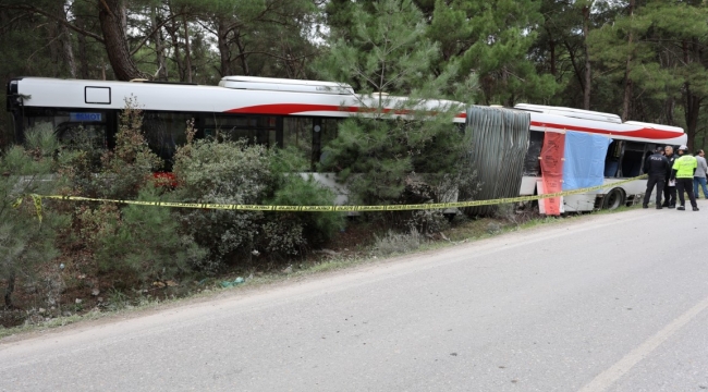  İzmir'de Tır Faciası: 1 Ölü, 4 Yaralı!
