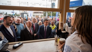 "İzmirli Kahve"nin üçüncüsü açıldı