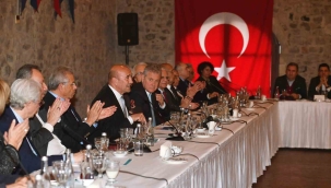 Soyer'den veda öncesi son toplantı: "Ben yola devam ediyorum"