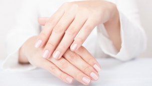 TIRNAKLARDA 8 ÖNEMLİ HASTALIK SİNYALİ! 