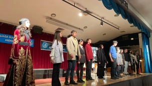  Ülkü Ocakları "Kahraman Türk Kadınları"nı Tiyatroyla Anlattı