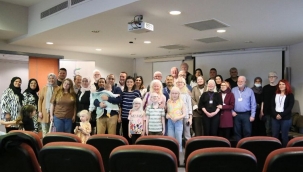 Albinolar İzmir'e çıkarma yaptı