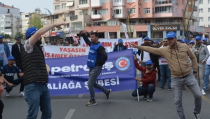 Aliağa'da 1 Mayıs'ta Emek ve Dayanışma Coşkusu!