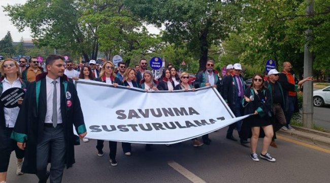 Avukatlardan 'Büyük Savunma' mitingi