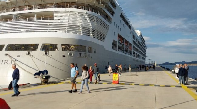 Bodrum Cruise Port yılın ilk gemisini ağırladı