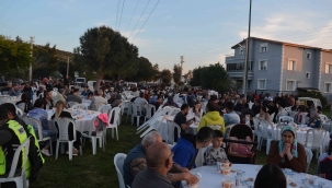 Hasbi Efendi Mahallesi'nin muhtarı iftar programı düzenledi
