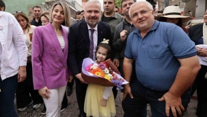 14. Emiralem çilek festivali renkli görüntülere sahne oldu
