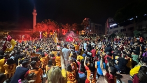 Aliağa'da şampiyonluk kutlaması