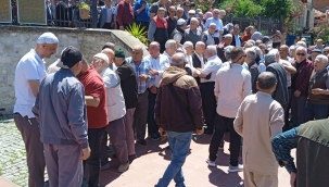 Aliağa'dan Hacı Kafilesi Dualarla Uğurlandı