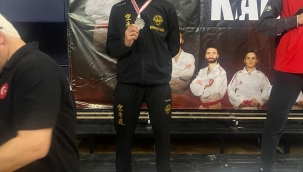 Aliağa'lı Karateci Muhammed Efe Yıldızhan'dan büyük başarı