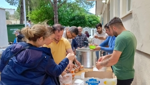 Tarihi Güzelhisar'da Festival Havasında Keşkek Şenliği