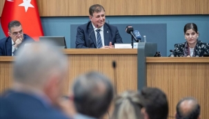 Tugay: "Otoparkı boşaltmak ve en kısa zamanda yıkmak zorundayız"