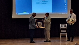 Aliağa'da "Ailede Ve Okulda Kalite" Konulu Konferans Düzenlendi