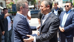 CHP Lideri Özel'den, Manisa Vali Ünlü'ye ziyaret