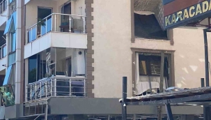 İzmir'deki patlamada 3 kişi öldü, 15 kişi yaralandı