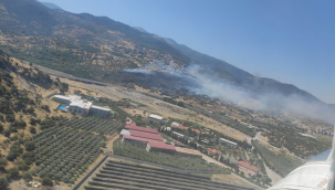 İzmir'in Menemen ilçesindeki yangına müdahale sürüyor