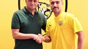 Aliağa FK, Malik Karaahmet'i Kadrosuna Kattı