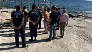 Ayıbalığı Koyu'ndaki izinsiz iskelenin sökümü başladı 