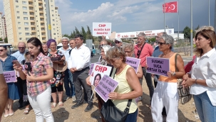 CHP Aliağa Örgütü, Tutuklu Dilruba'nın Doğum Gününü Şakran Cezaevi Önünde Kutladı