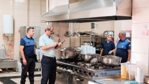 Bergama'da Okul Kantinlerine Sıkı Denetim Devam Ediyor