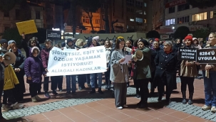 25 Kasım'da Aliağa'da Kadınlar Birlikte Yürüdü: Eşitlik için
