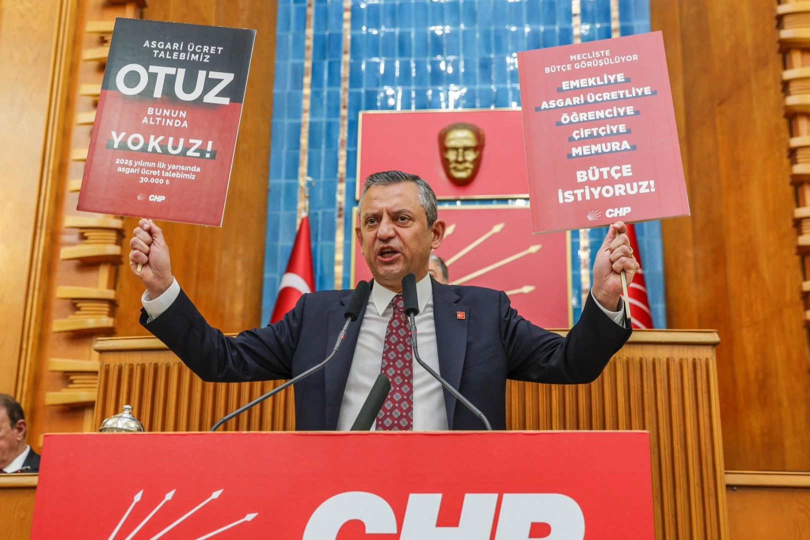 CHP'li Özel'den '30 bin TL' mücadelesi...