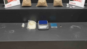 İzmir'de zehir evine baskın