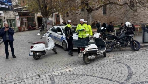 Çeşme'de yaya geçidi ihlali yapan 53 sürücüye işlem