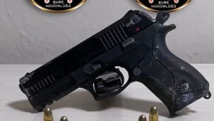 İzmir'de kadını silahla ağır yaralayan zanlı polise çatıdan da ateş açtı