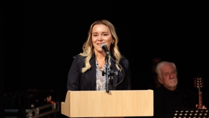 Türk kadınının gurur gününde muhteşem konser