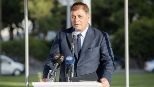 İzmir Büyükşehir Belediye Başkanı Dr. Cemil Tugay'dan açıklama "Ne hizmetleri aksatacağız, ne de halkımızın hakkını savunmaktan geri duracağız"