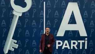 Siyasete Geri Dönüş: Uğur Ural Anahtar Parti İzmir İl Yönetiminde Görev Aldı