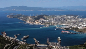 Adem Şimşek: "Aliağa, Küresel Ticaretteki Rolünü Güçlendiriyor"