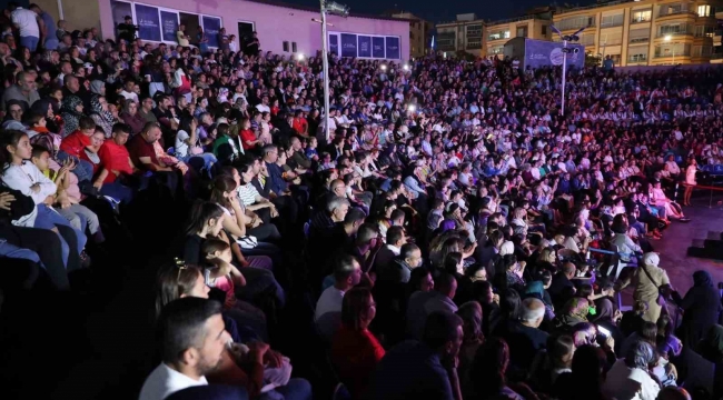 ASEV öğrencilerinden görkemli kapanış