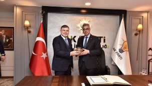 Başkan Saygılı İzmir'e Sağlık Müjdelerini Verdi 30 İlçeye Yatırım, Her Yatırıma Yakın Takip!