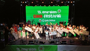 Emiralem Çilek Festivali'ne rekor ziyaretçi!